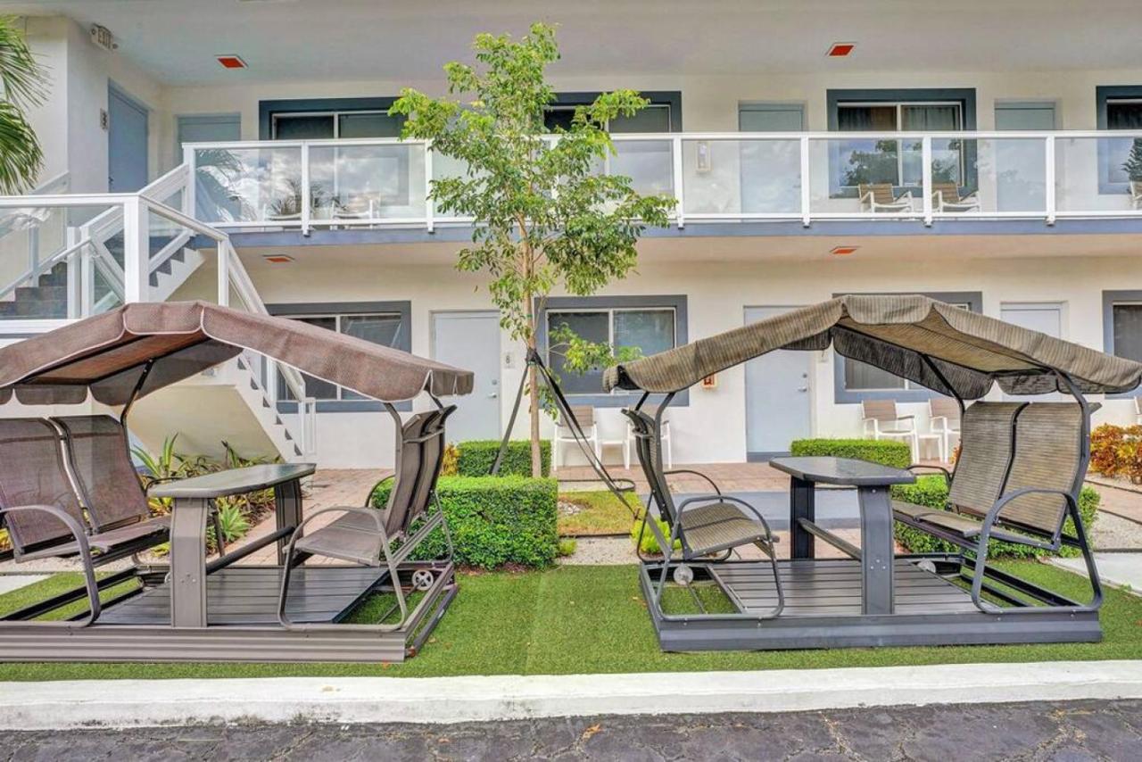 Waves Beach Town Cozy Studio Apartment Помпано-Біч Екстер'єр фото